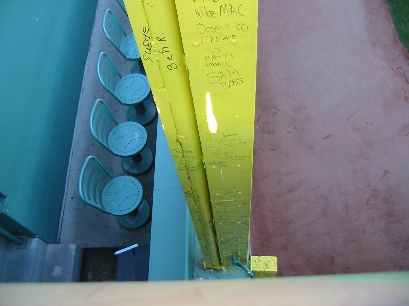 06sep04